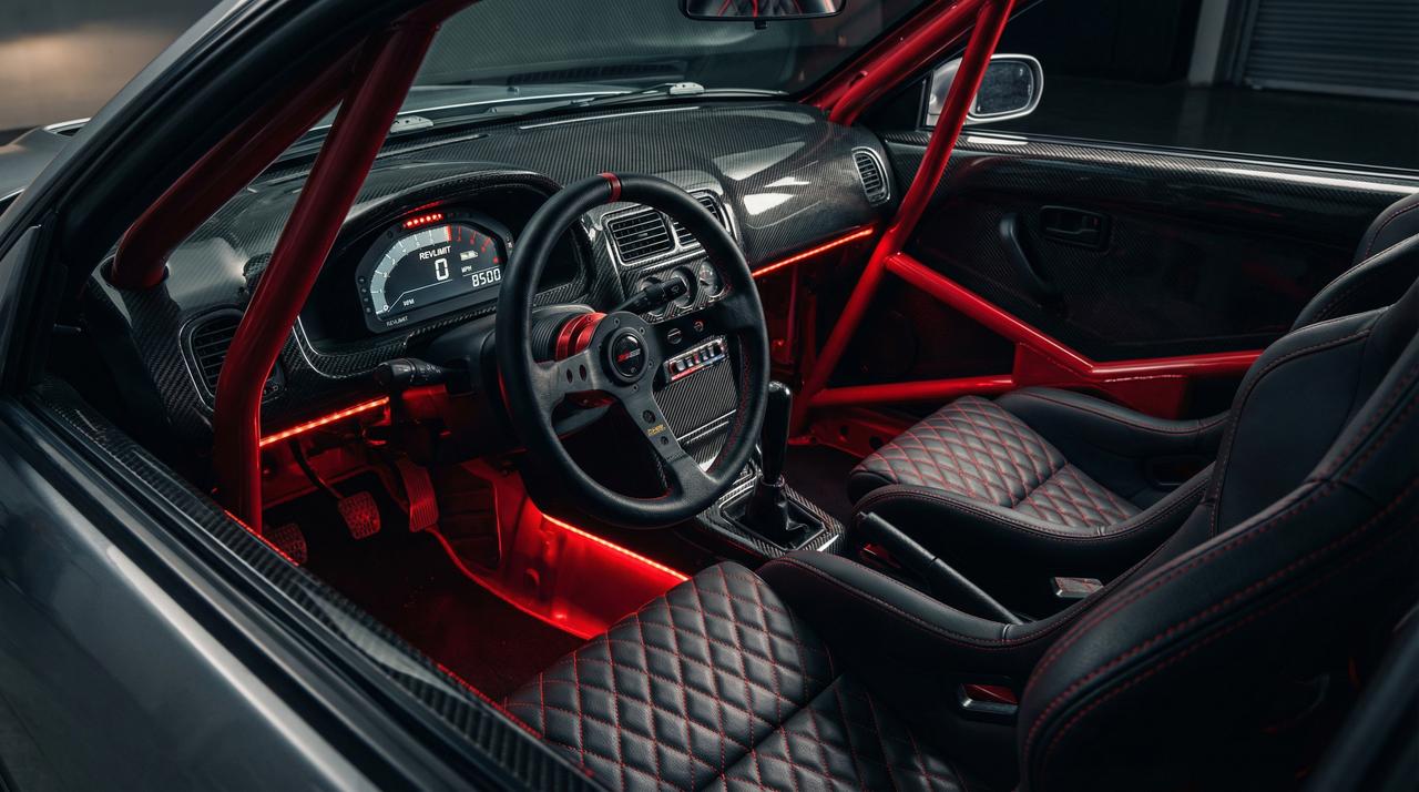 黑丝赛车内饰改装视频教程